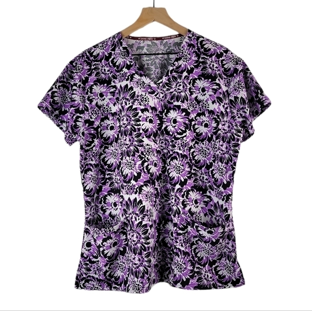 🟠4 for $25🟠 DIVINE STRETCH V-NECK SCRUB TOP